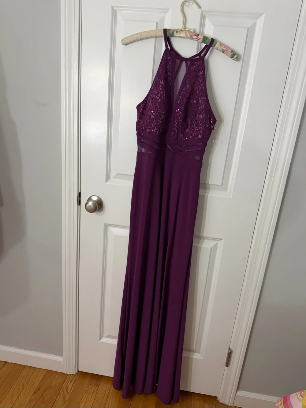 Morgan & Co. Purple Sequin Lace Open Back Formal Gown Size 3 Tall - Picture 2 of 13